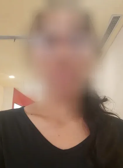 Elena, 39