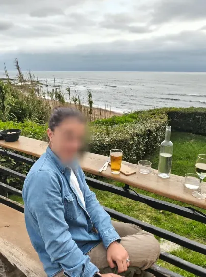 Emily, 25