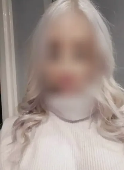 Helena, 30