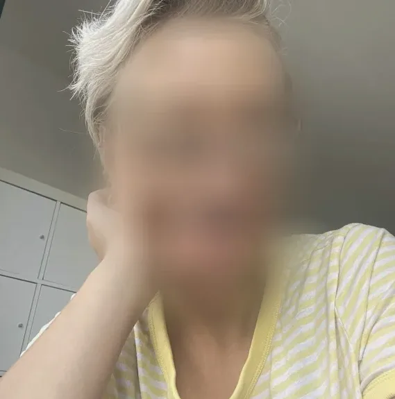 Jasmin, 29