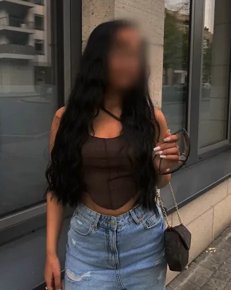 Jessica, 19