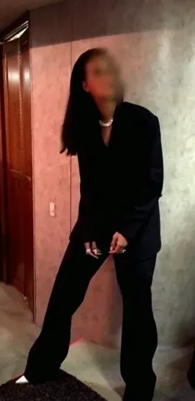 Kira, 23