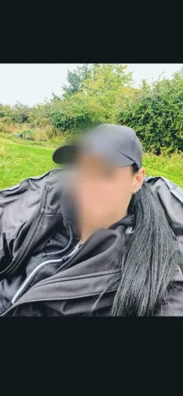 Lilly, 37
