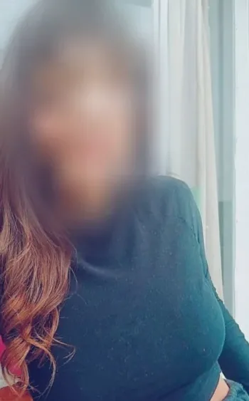 Linda, 33