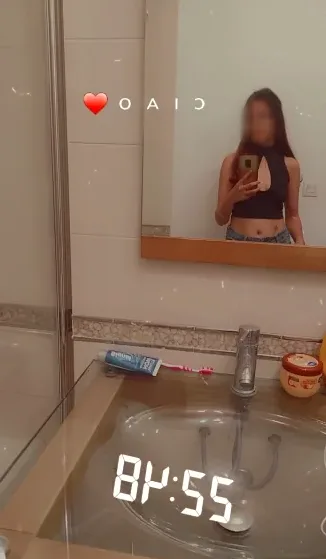 Maja, 23