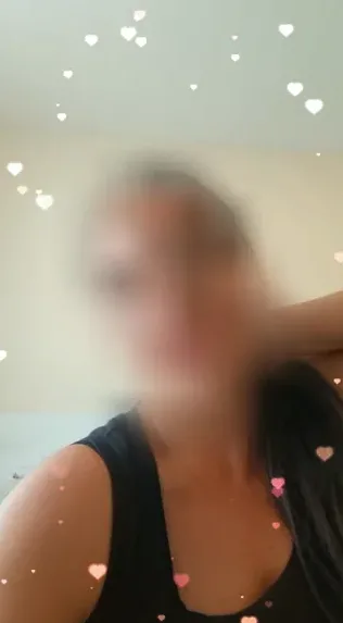 Mia, 39