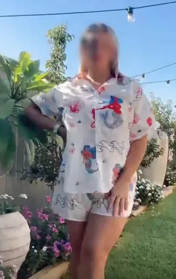 Ramona, 33